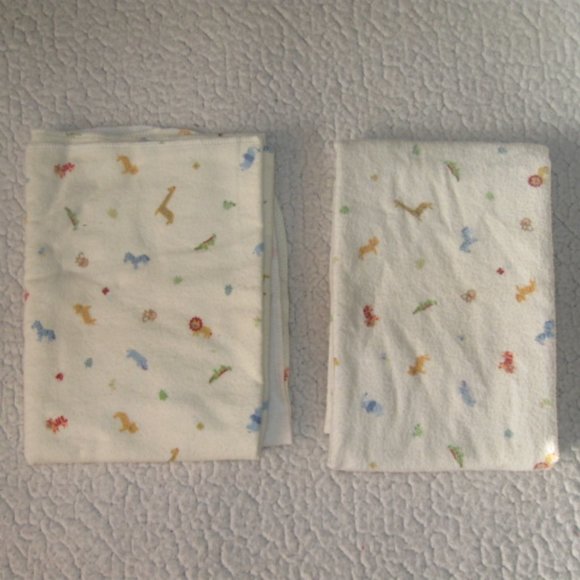 5/$30 Carter's Receiving Blankets - Picture 1 of 1